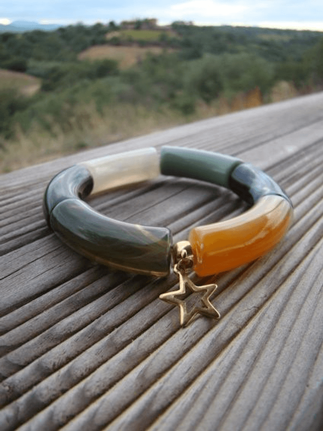 Bracelet perles tubes incurvées Mohana Taara breloque étoile