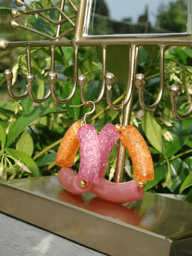 Boucles d'oreilles perles tubes incurvées Chhaaya Saiman