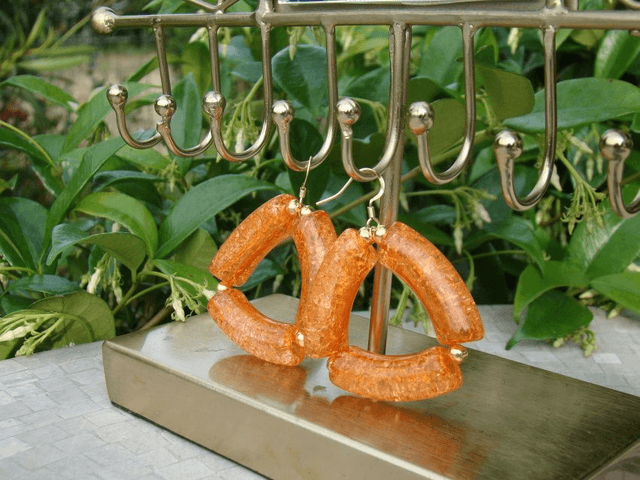 Boucles d'oreilles perles tubes incurvées craquelées Roshanee kaddoo