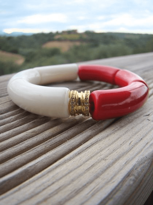 Bracelet perles tubes incurvées Chandra Rangin Bandhan