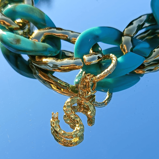 Bracelet gros maillons en acrylique Nīlā sōnē kā kaṛā