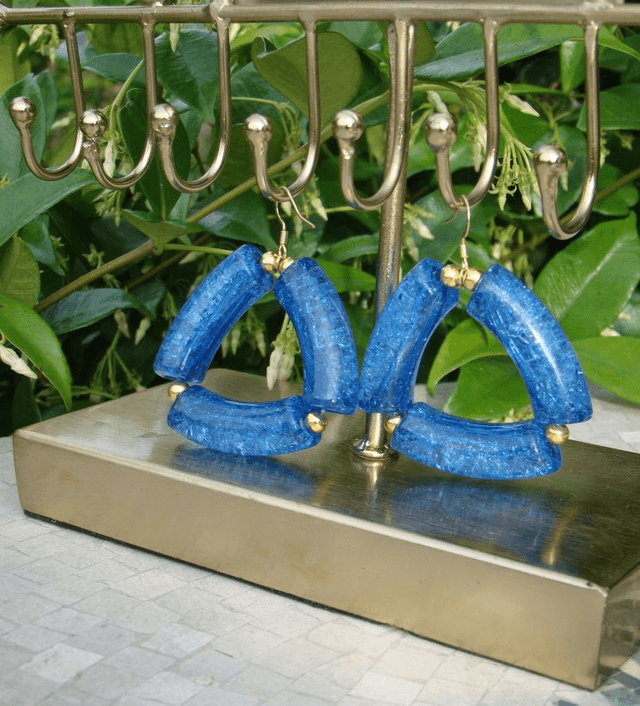 Boucles d'oreilles perles tubes incurvées craquelées Roshanee Neela
