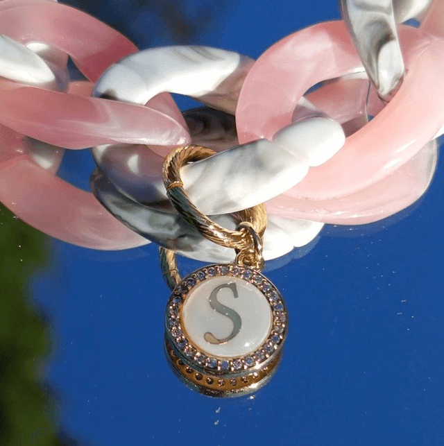  Bracelet gros maillons en acrylique Gulaabee