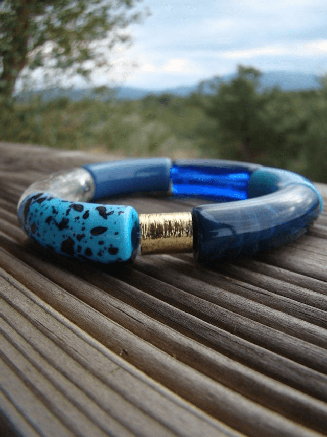 Bracelet perles tubes incurvées Chandra Neela 1