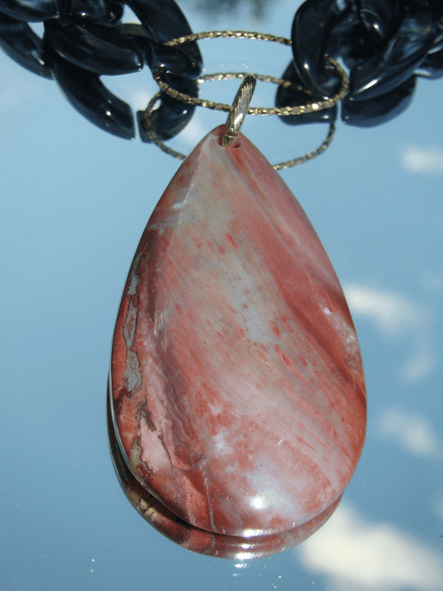Collier en grosses mailles en acrylique Agni Mala 