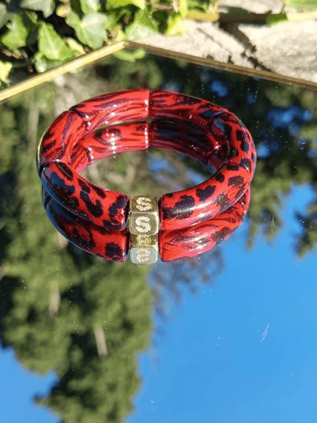 Bracelet jonc perles tubes acrylique léopard Indrani Laal