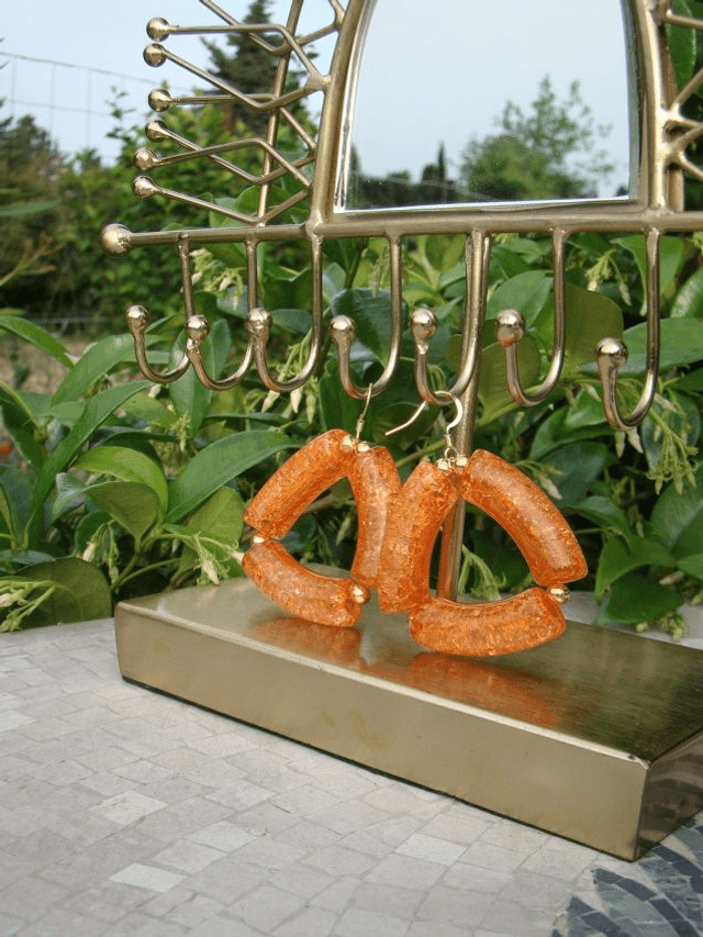 Boucles d'oreilles perles tubes incurvées craquelées Roshanee kaddoo