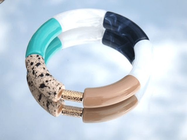 Bracelet perles tubes incurvées Chandra Nadi Ki Lahar