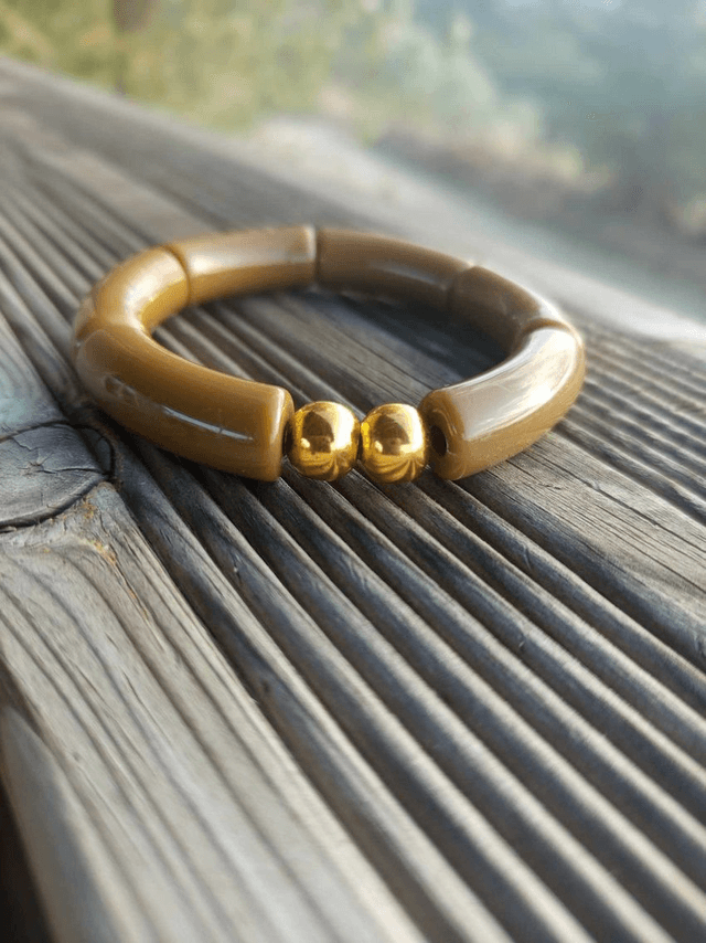 Bracelet perles tubes incurvées unies Khazaana Savaana