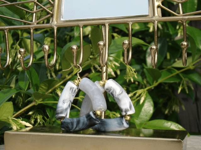 Boucles d'oreilles perles tubes incurvées Sangamaramar Sletee