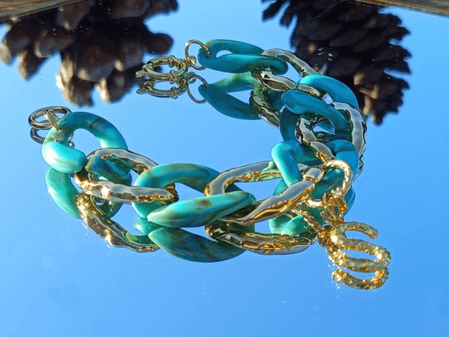 Bracelet gros maillons en acrylique Nīlā sōnē kā kaṛā