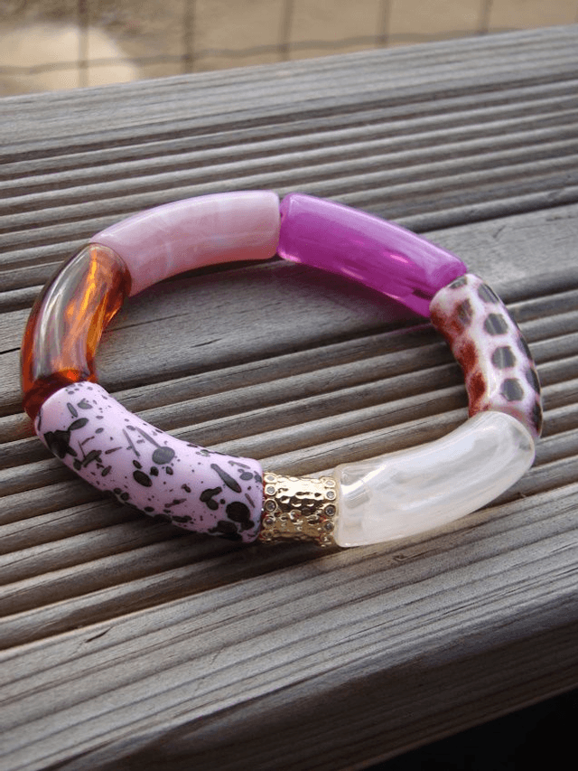 Bracelet jonc perles tubes acrylique léopard Indrani Cheree